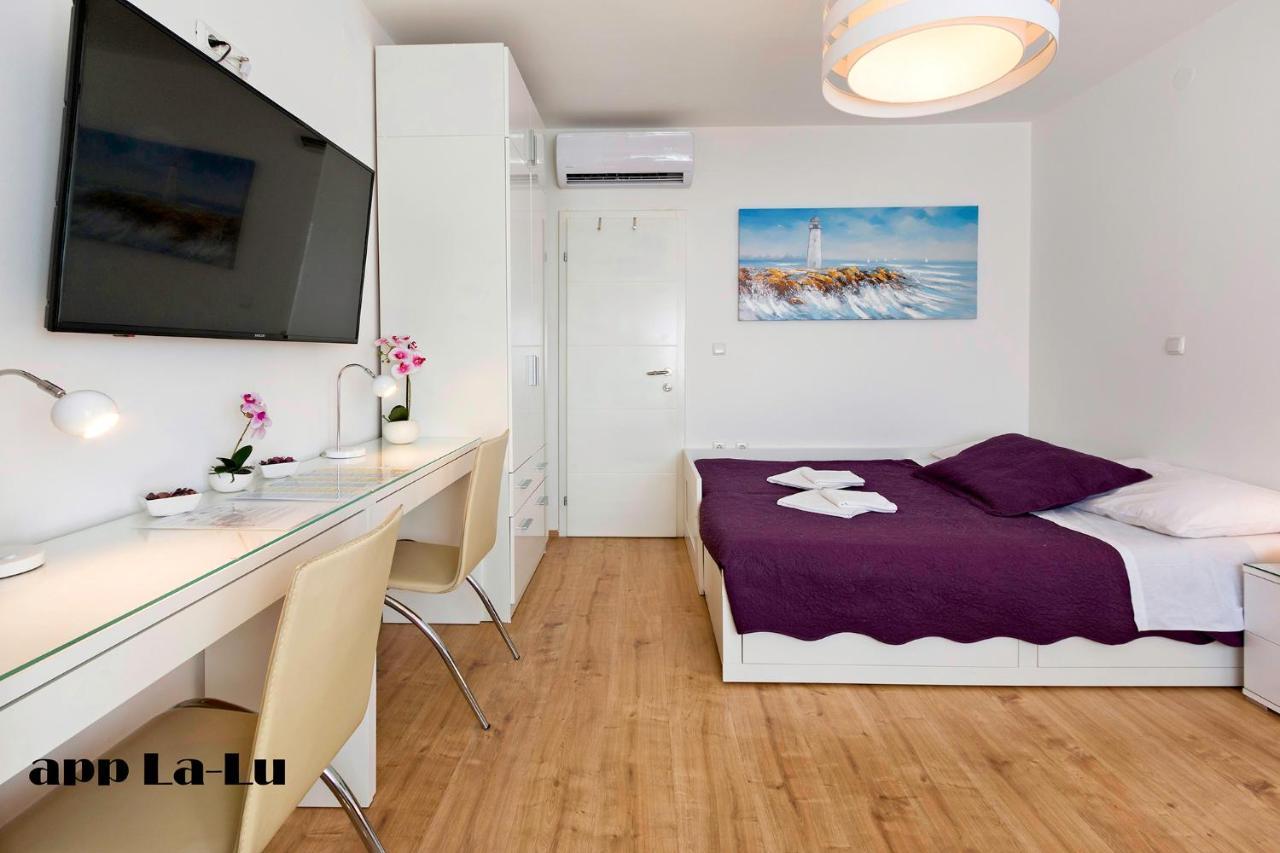 Pula Centar A1 Lalu - Free Garage Daire Dış mekan fotoğraf